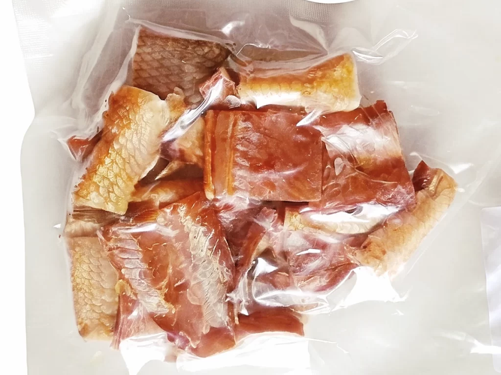 Рыбный набор к пиву из копченого пыжьяна кусочками оптом в вакуумной упаковке